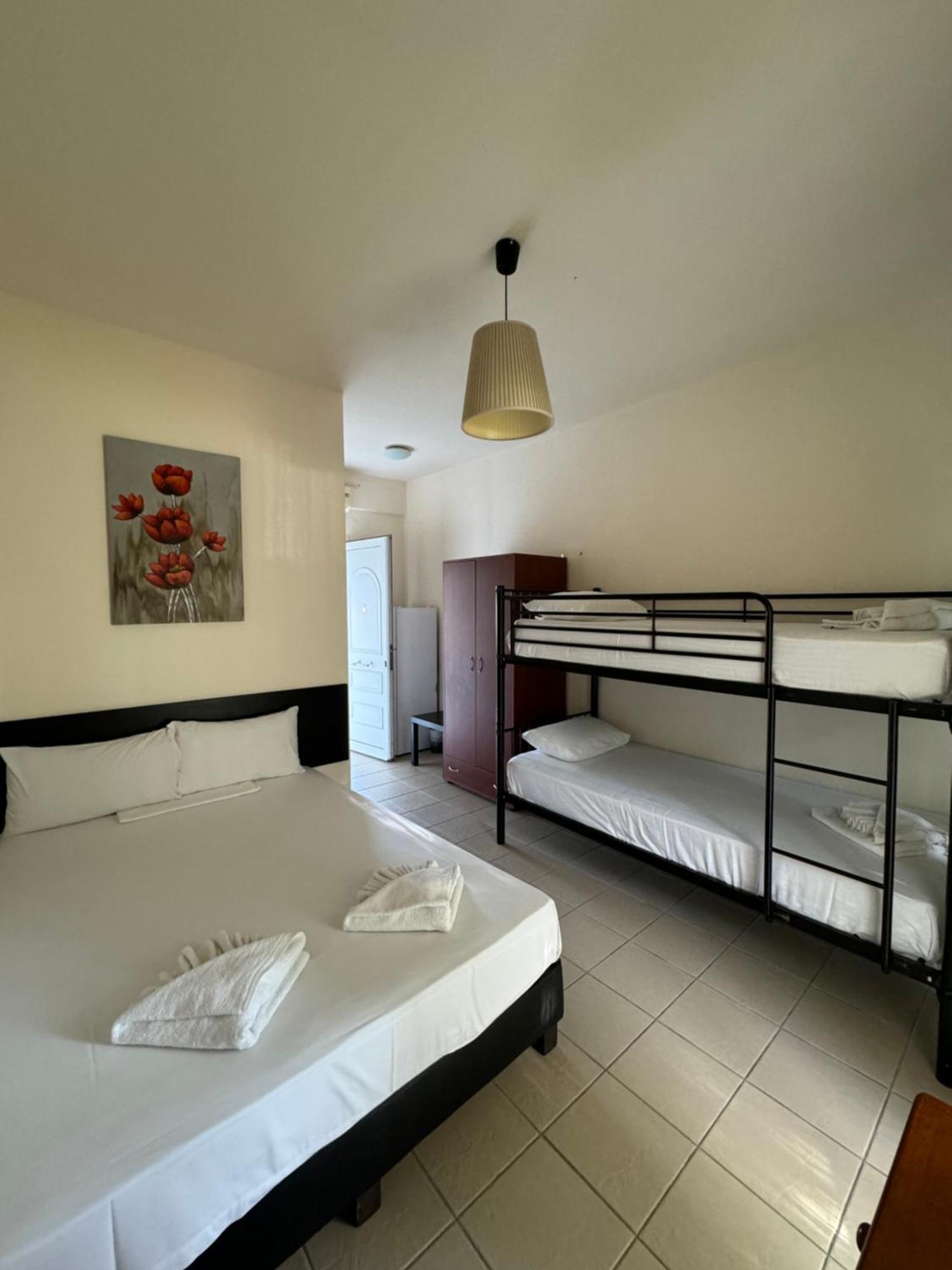 Hotel Dafnes House Fourka Exterior foto