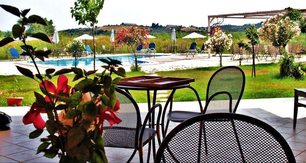Hotel Dafnes House Fourka Exterior foto
